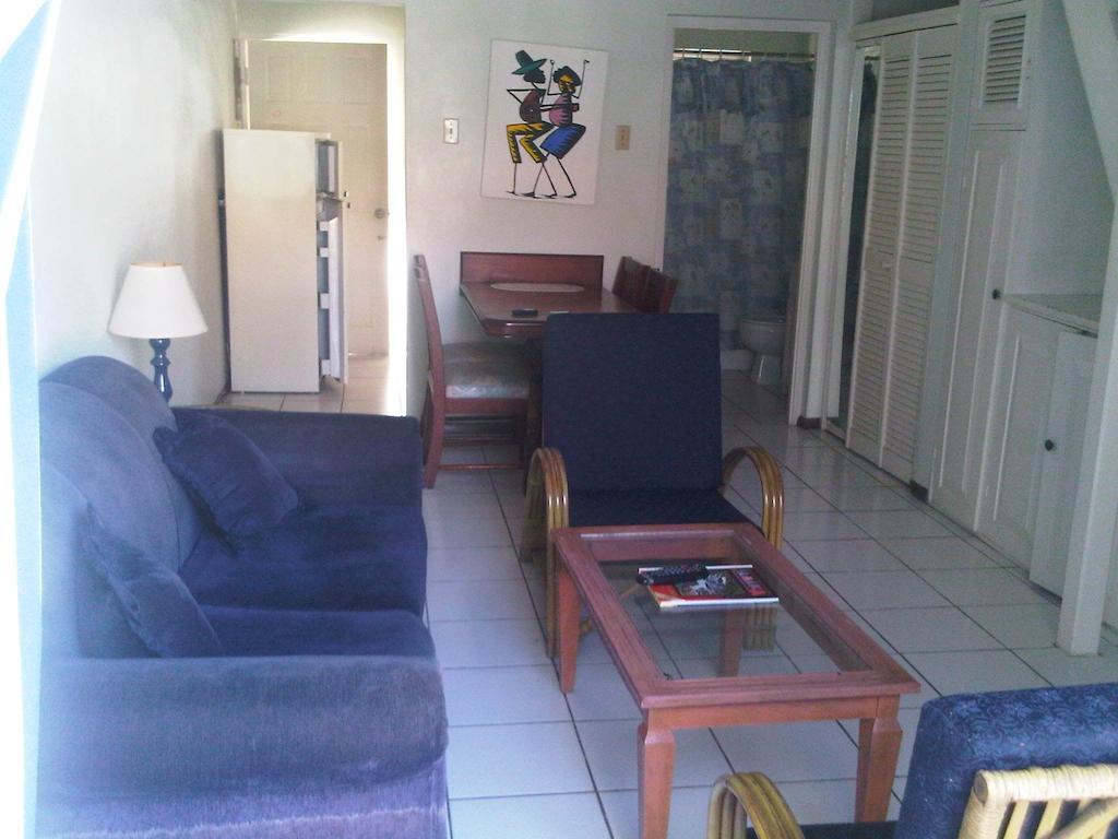 Chrisanns Beach Resort Ocho Rios Ngoại thất bức ảnh
